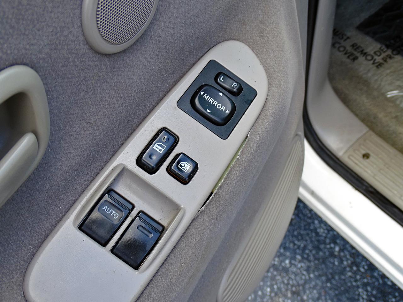 Toyota Tundra Access Cab V8 Auto SR5 (Natl) 2002