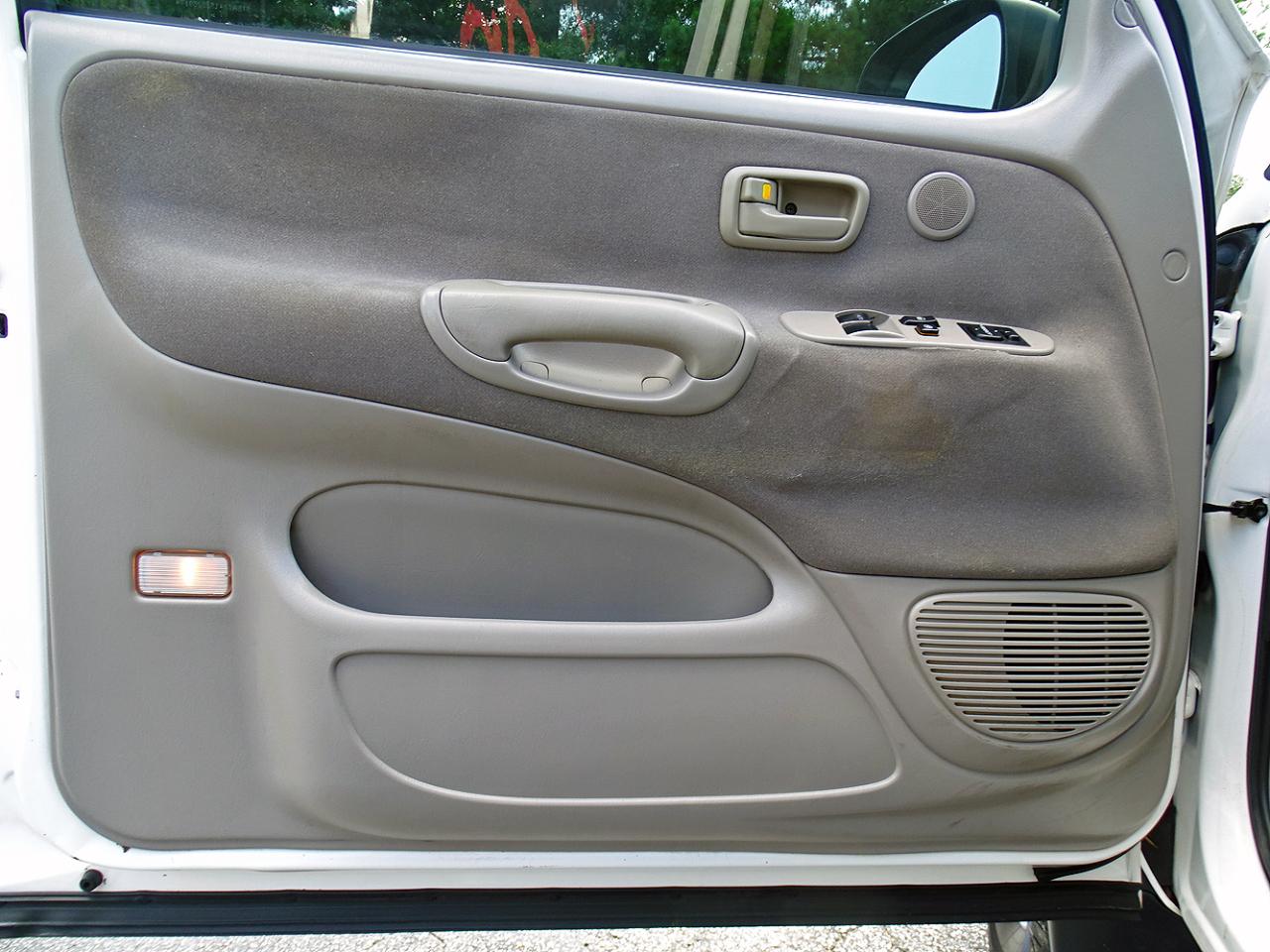 Toyota Tundra Access Cab V8 Auto SR5 (Natl) 2002