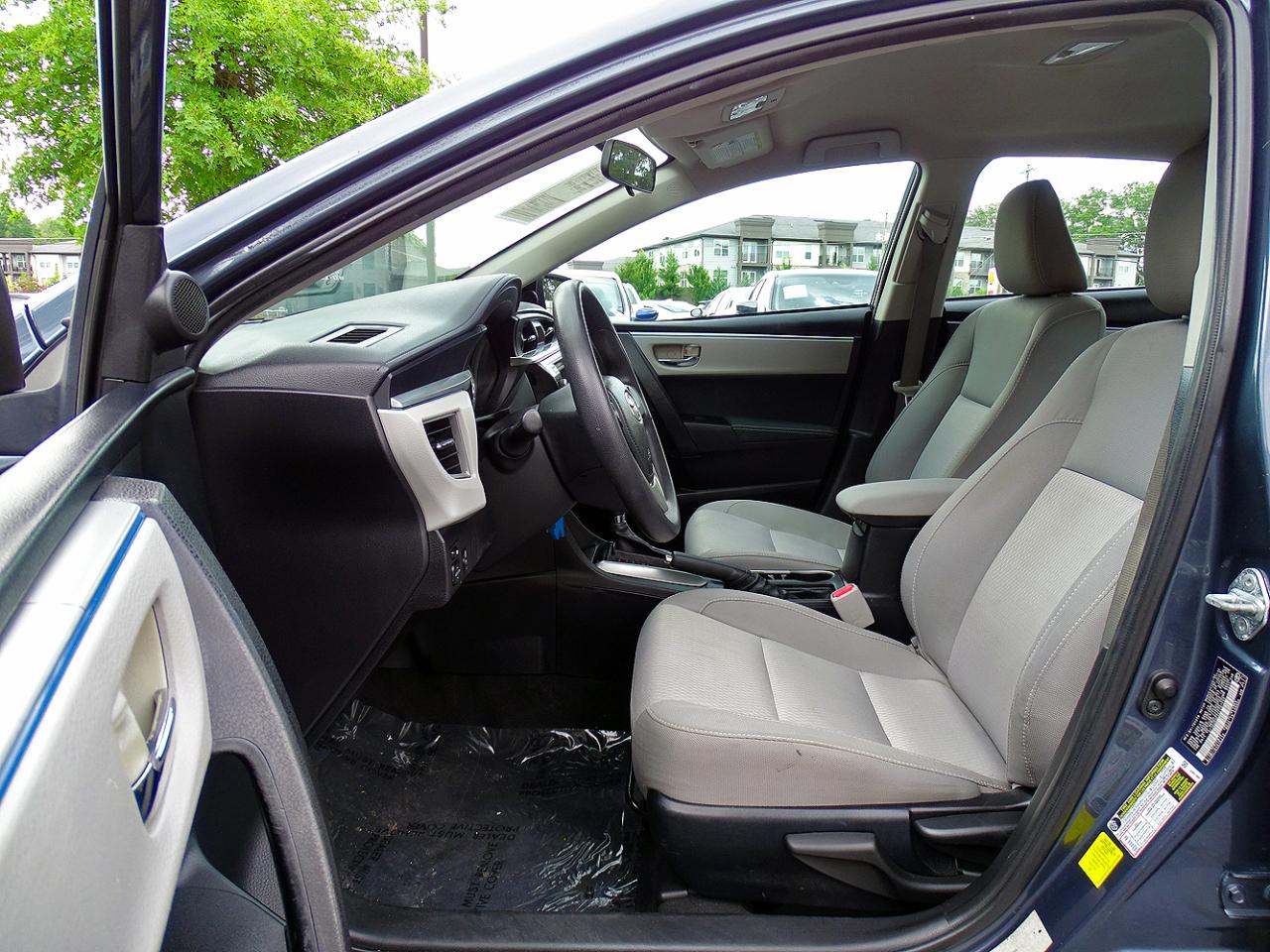 Toyota Corolla 4dr Sdn CVT LE (Natl) 2014