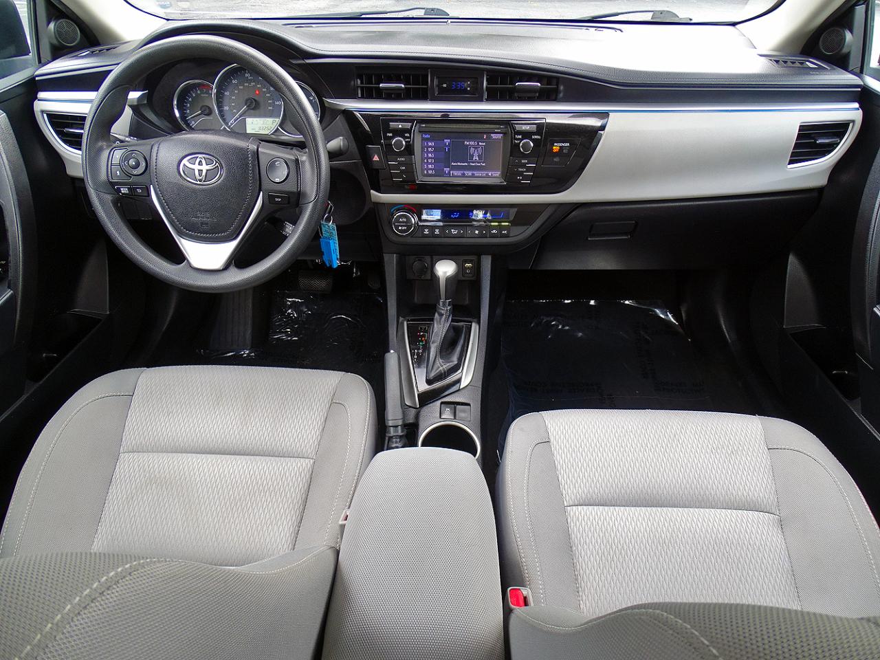 Toyota Corolla 4dr Sdn CVT LE (Natl) 2014