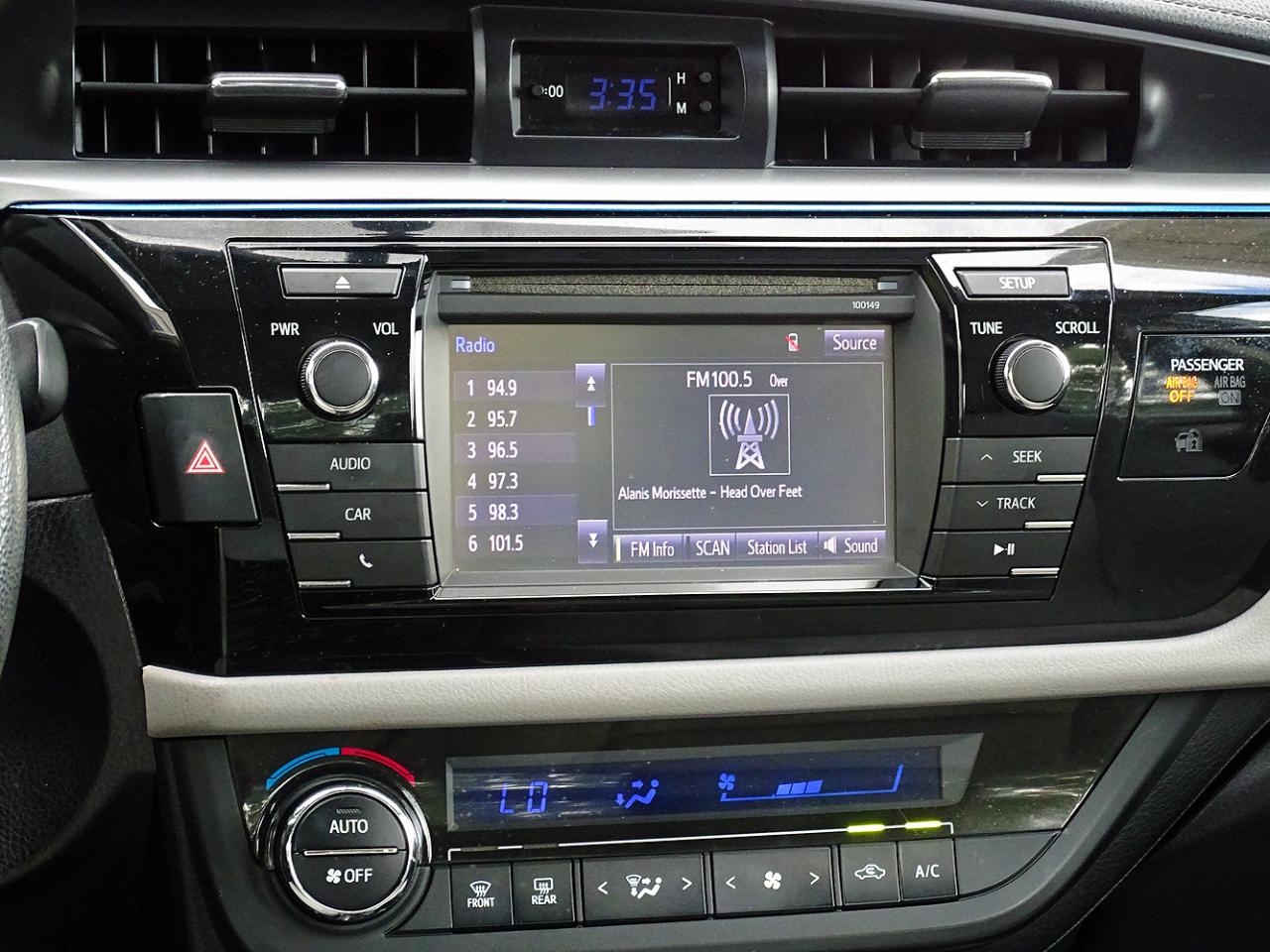 Toyota Corolla 4dr Sdn CVT LE (Natl) 2014