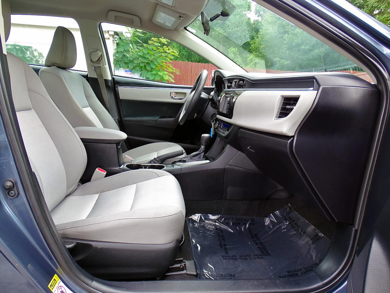 Toyota Corolla 4dr Sdn CVT LE (Natl) 2014