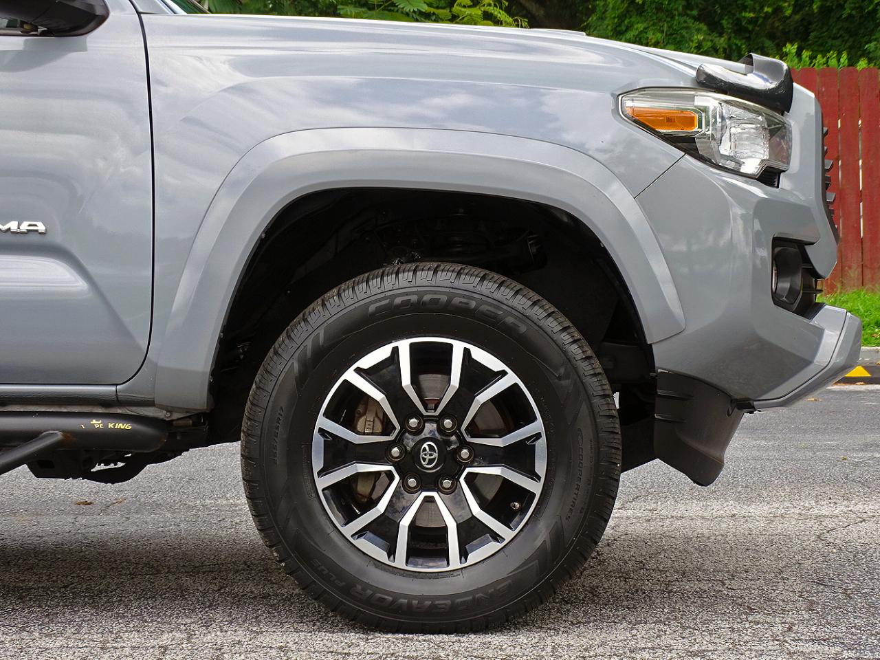 Toyota Tacoma 4WD TRD Sport Double Cab 5' Bed AT (Natl) 2020