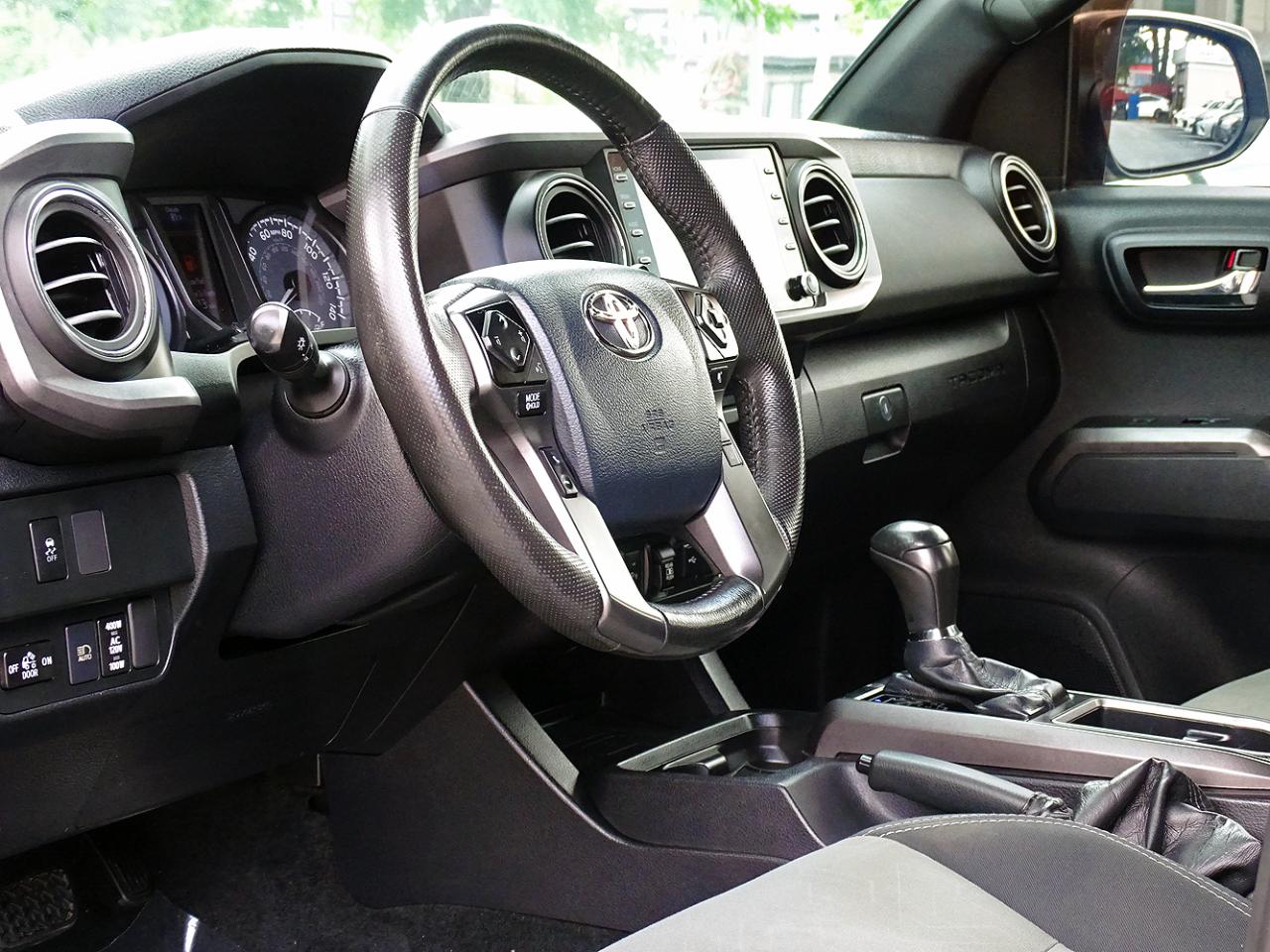 Toyota Tacoma 4WD TRD Sport Double Cab 5' Bed AT (Natl) 2020