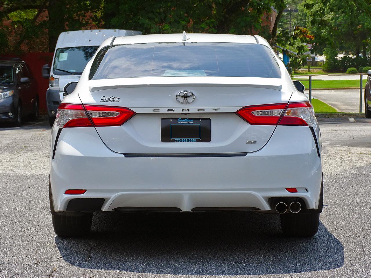 Toyota Camry SE 2019