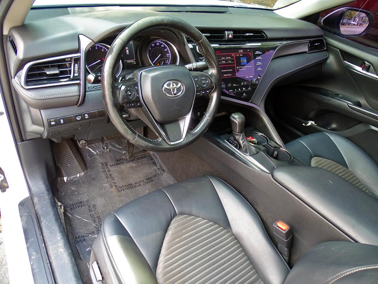 Toyota Camry SE 2019