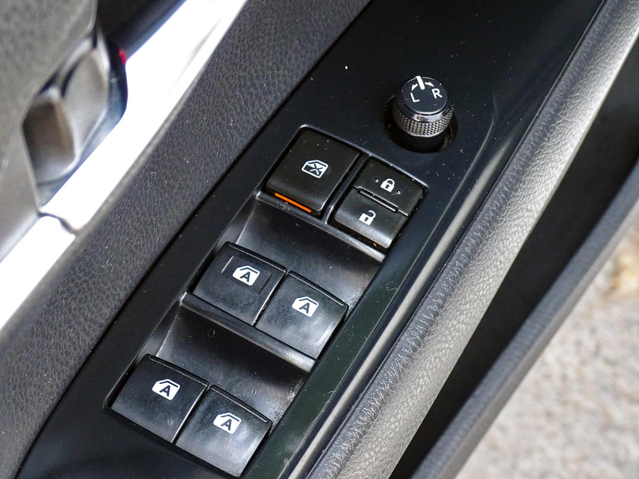 Toyota Camry SE 2019