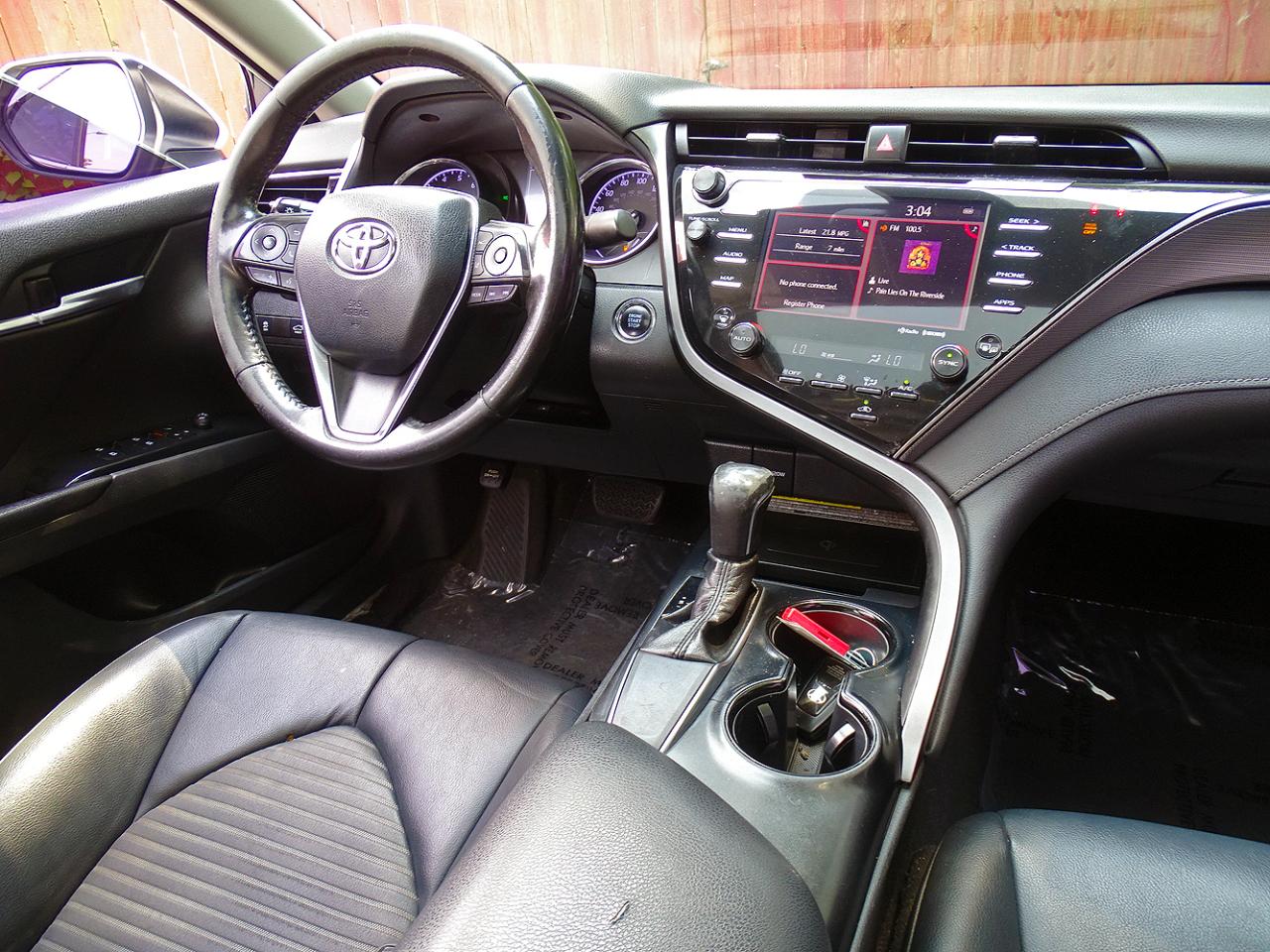 Toyota Camry SE 2019