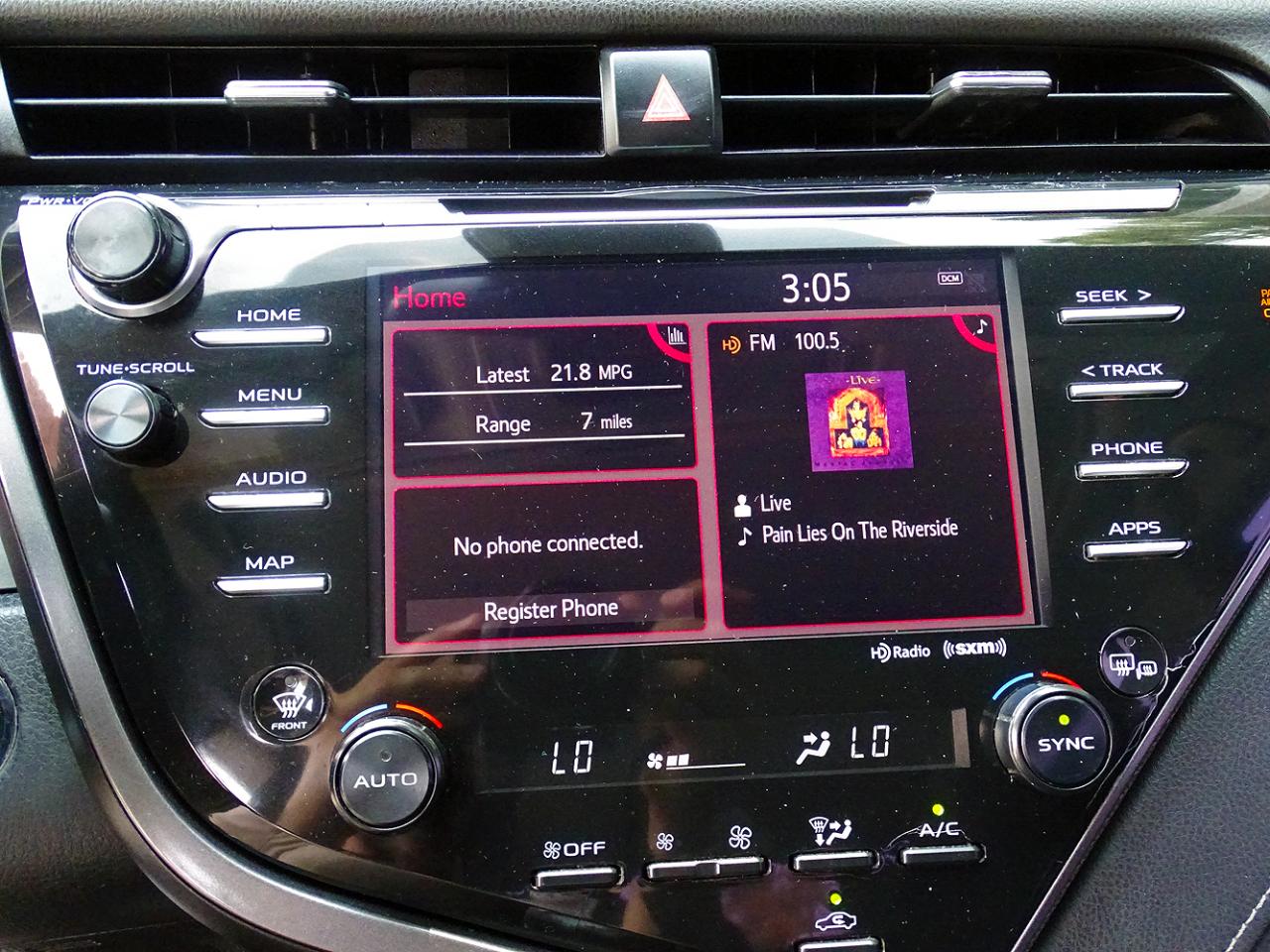 Toyota Camry SE 2019