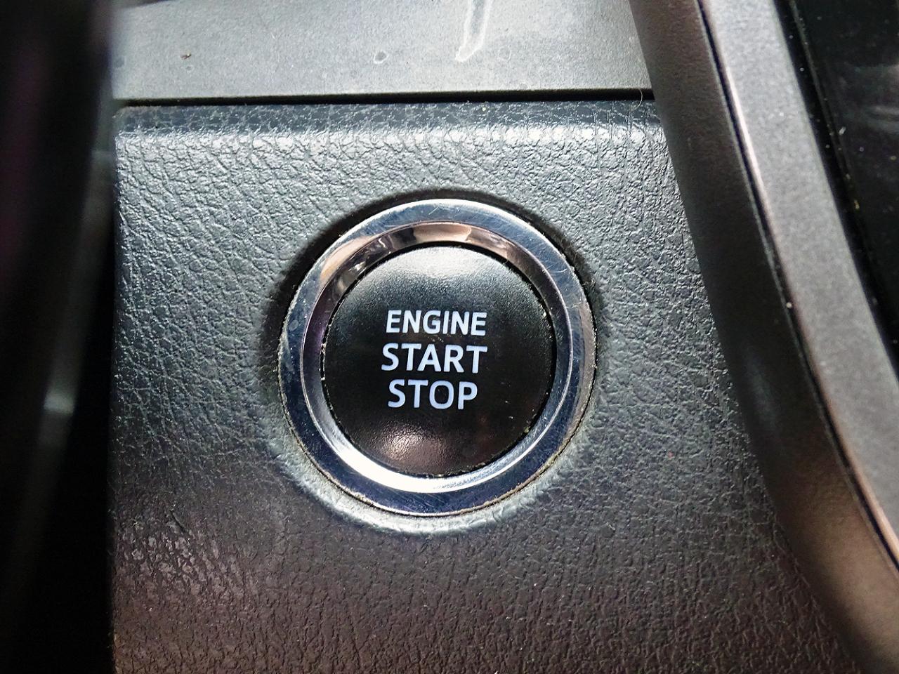 Toyota Camry SE 2019