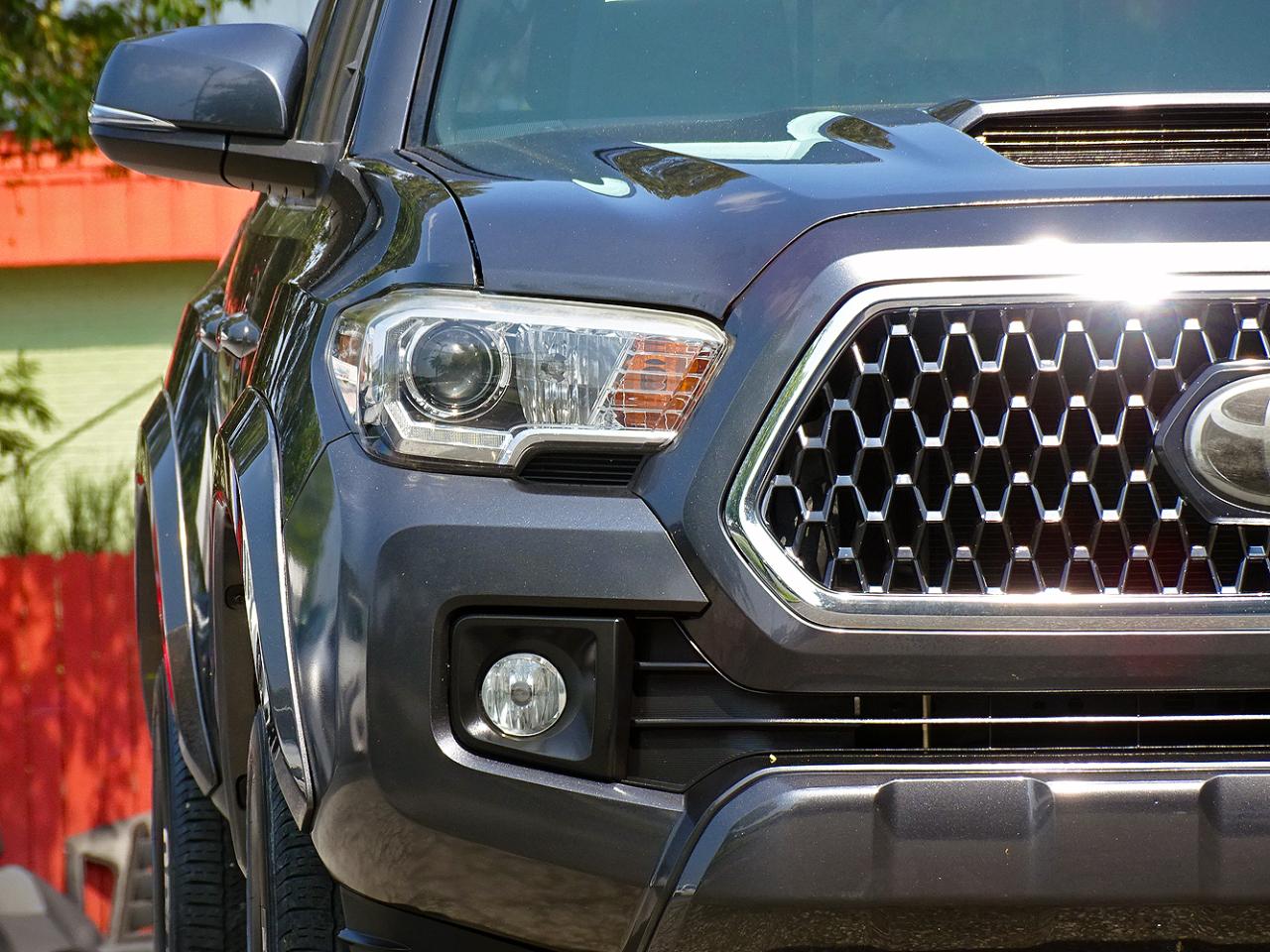 Toyota Tacoma 4WD TRD Sport Double Cab 6' Bed V6 AT (Natl) 2019