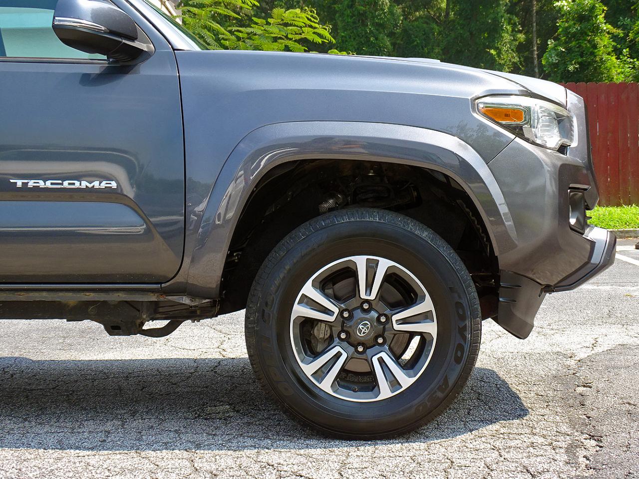 Toyota Tacoma 4WD TRD Sport Double Cab 6' Bed V6 AT (Natl) 2019