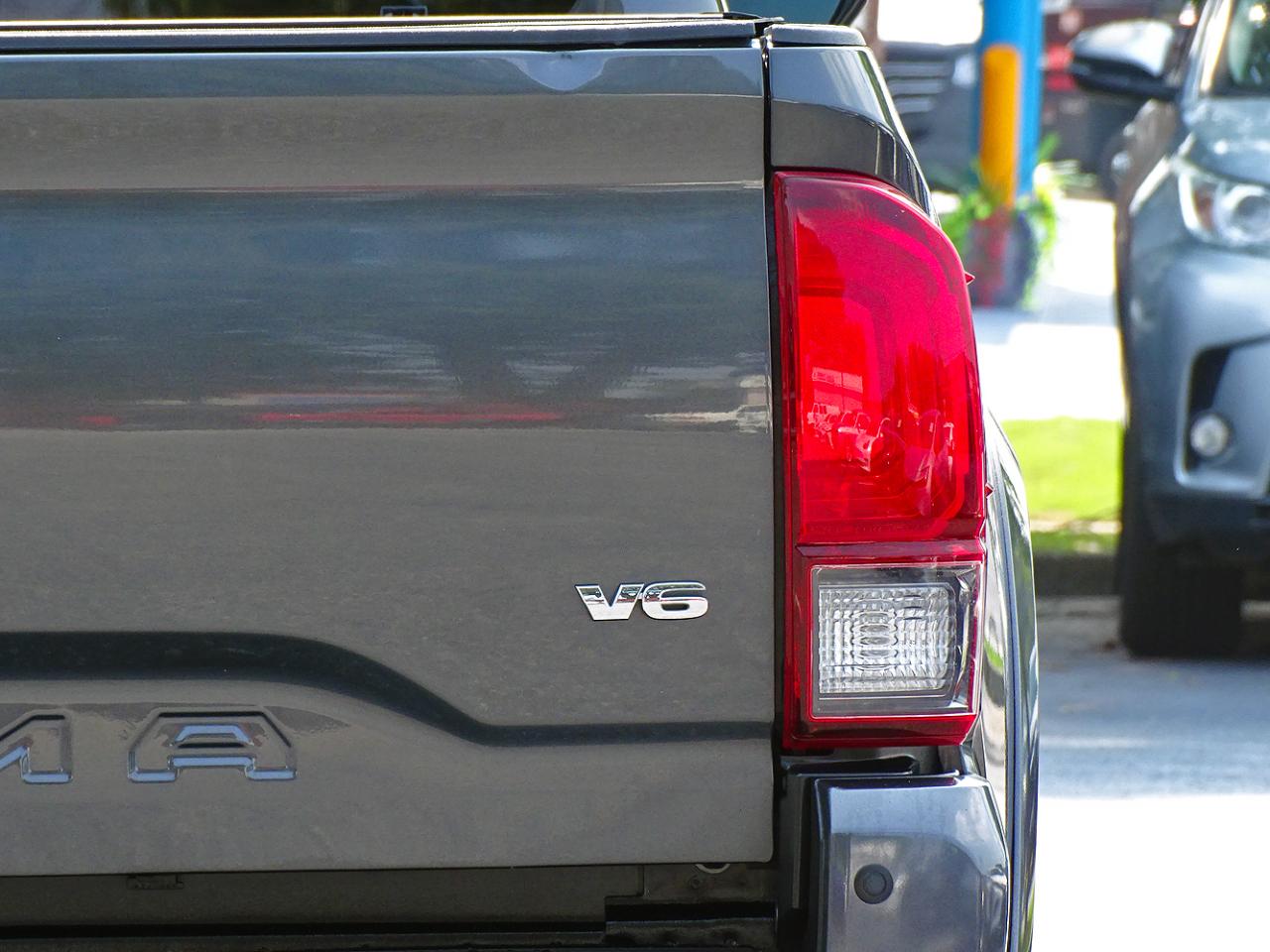 Toyota Tacoma 4WD TRD Sport Double Cab 6' Bed V6 AT (Natl) 2019