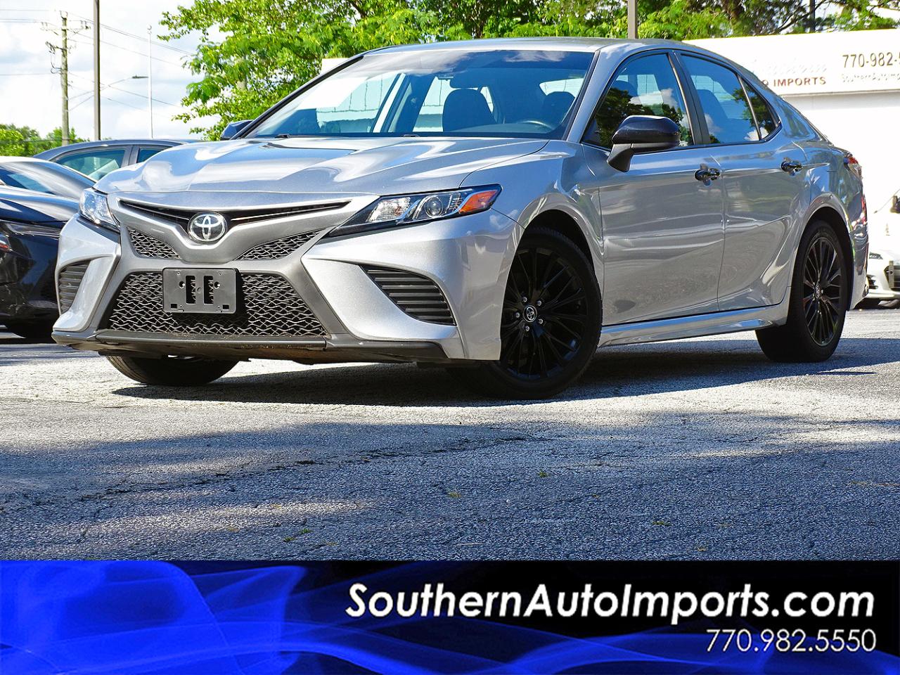 2020 Toyota Camry SE Nightshade 4D Sedan