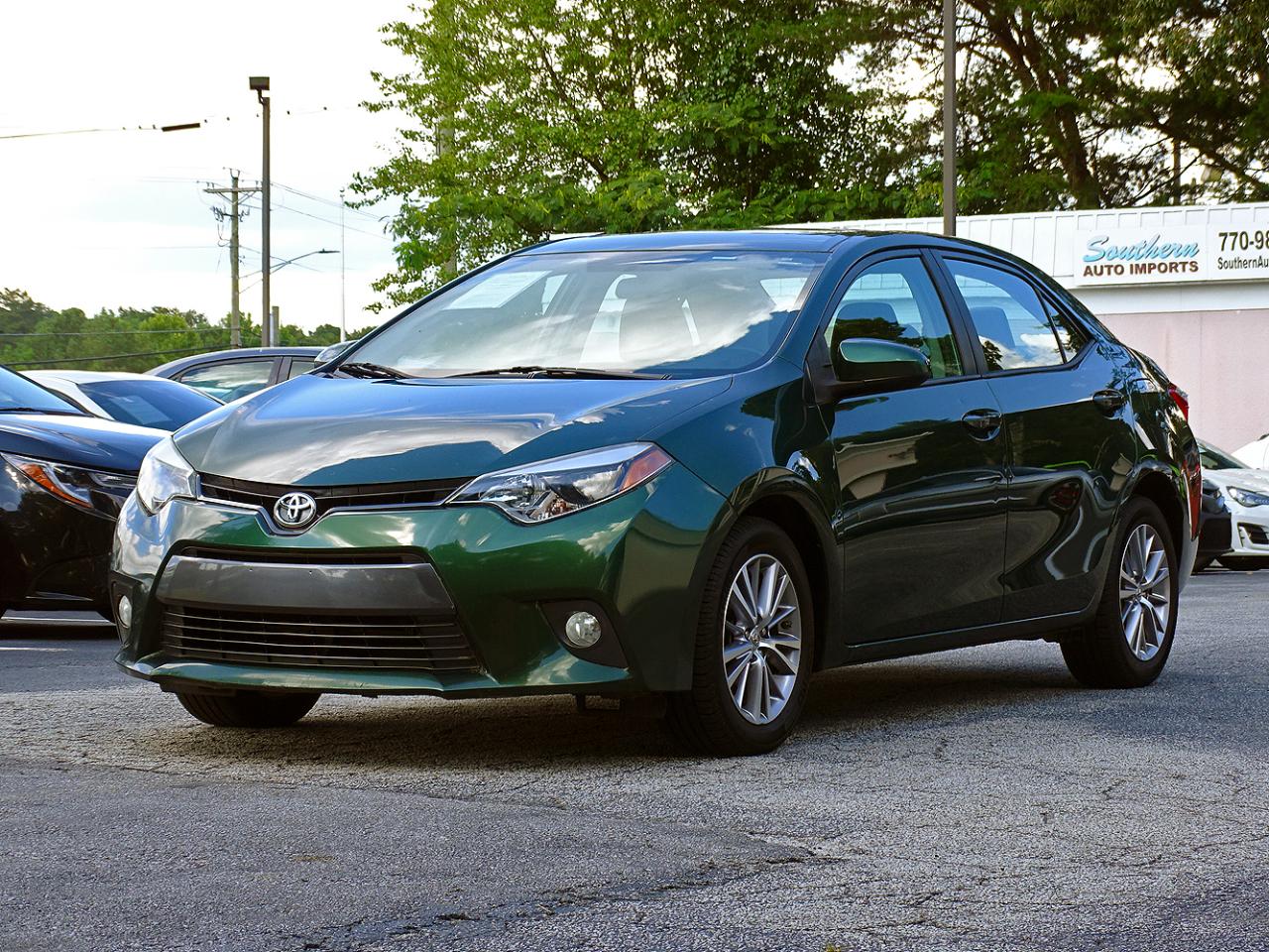 Toyota Corolla 4dr Sdn CVT LE Premium (Natl) 2015