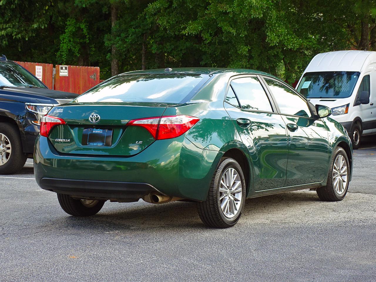 Toyota Corolla 4dr Sdn CVT LE Premium (Natl) 2015