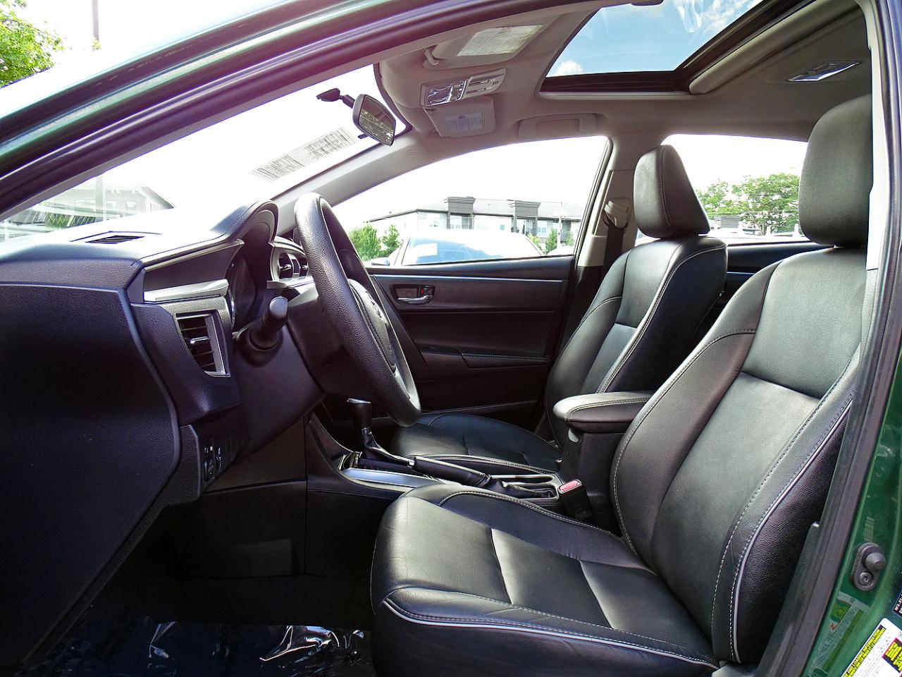 Toyota Corolla 4dr Sdn CVT LE Premium (Natl) 2015