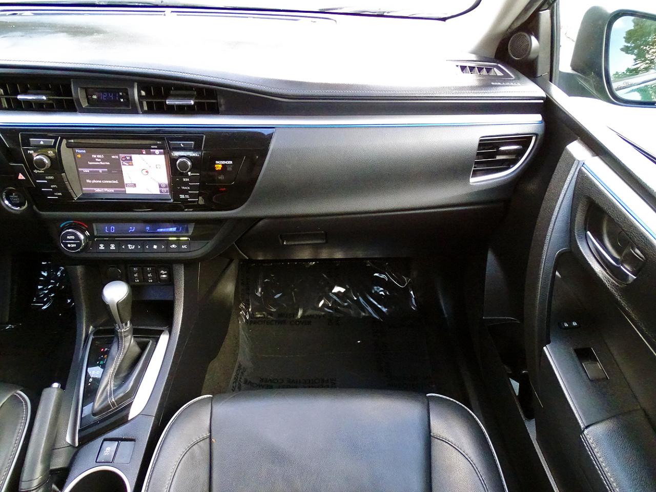 Toyota Corolla 4dr Sdn CVT LE Premium (Natl) 2015