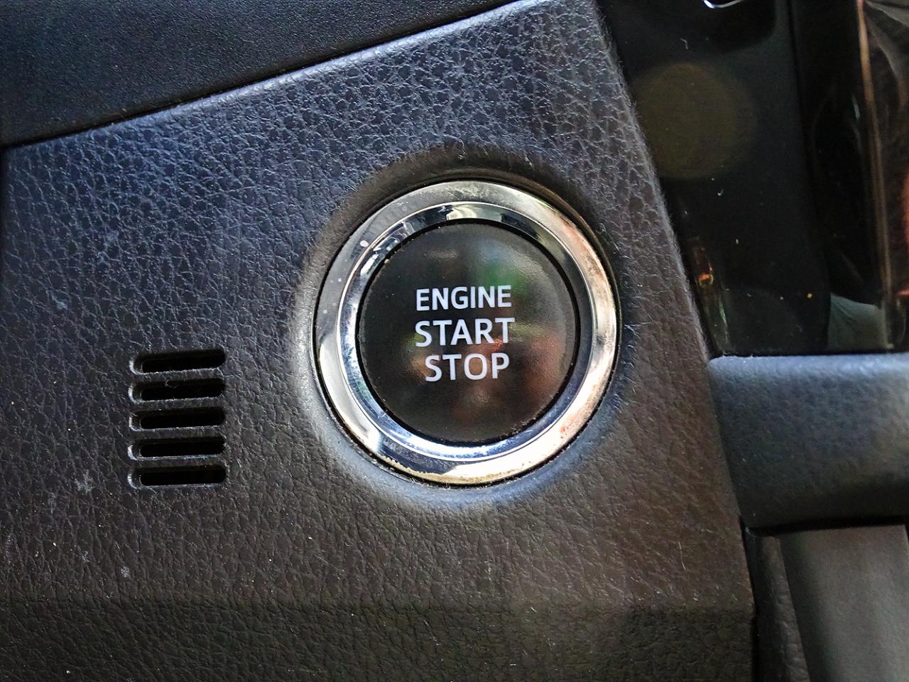 Toyota Corolla 4dr Sdn CVT LE Premium (Natl) 2015