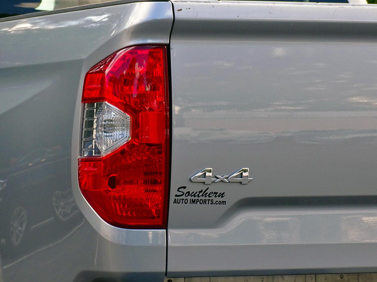 Toyota Tundra 4WD SR5 Double Cab 6.5' Bed 5.7L FFV (Natl) 2019