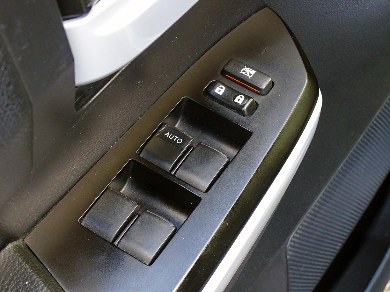 Toyota Tundra 4WD SR5 Double Cab 6.5' Bed 5.7L FFV (Natl) 2019
