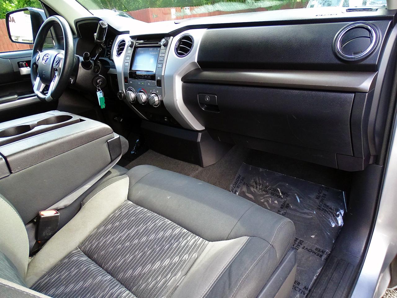 Toyota Tundra 4WD SR5 Double Cab 6.5' Bed 5.7L FFV (Natl) 2019