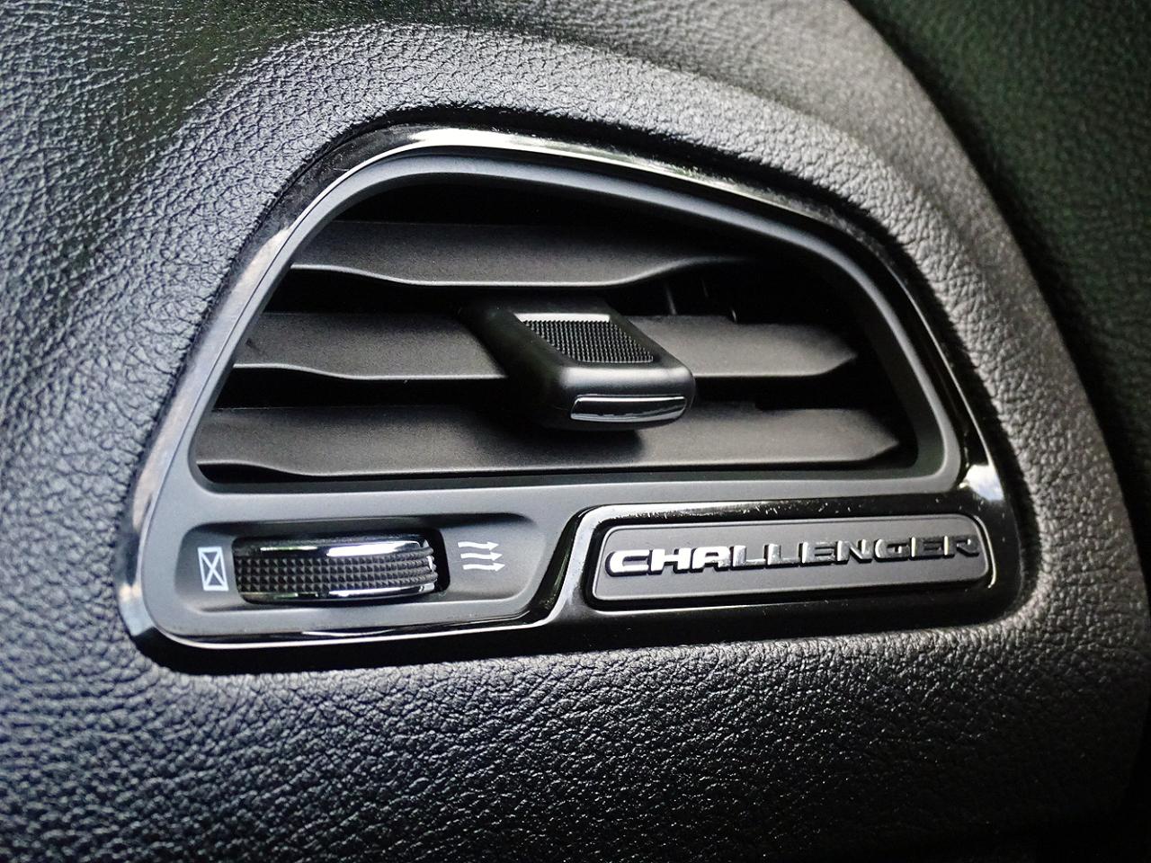Dodge Challenger R/T RWD 2021