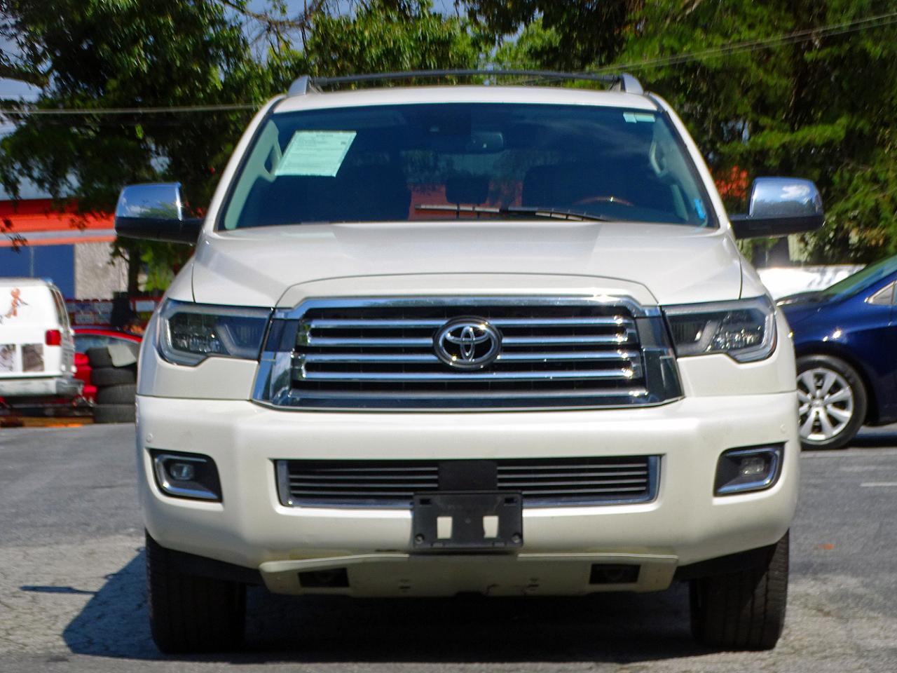 Toyota Sequoia photo 6