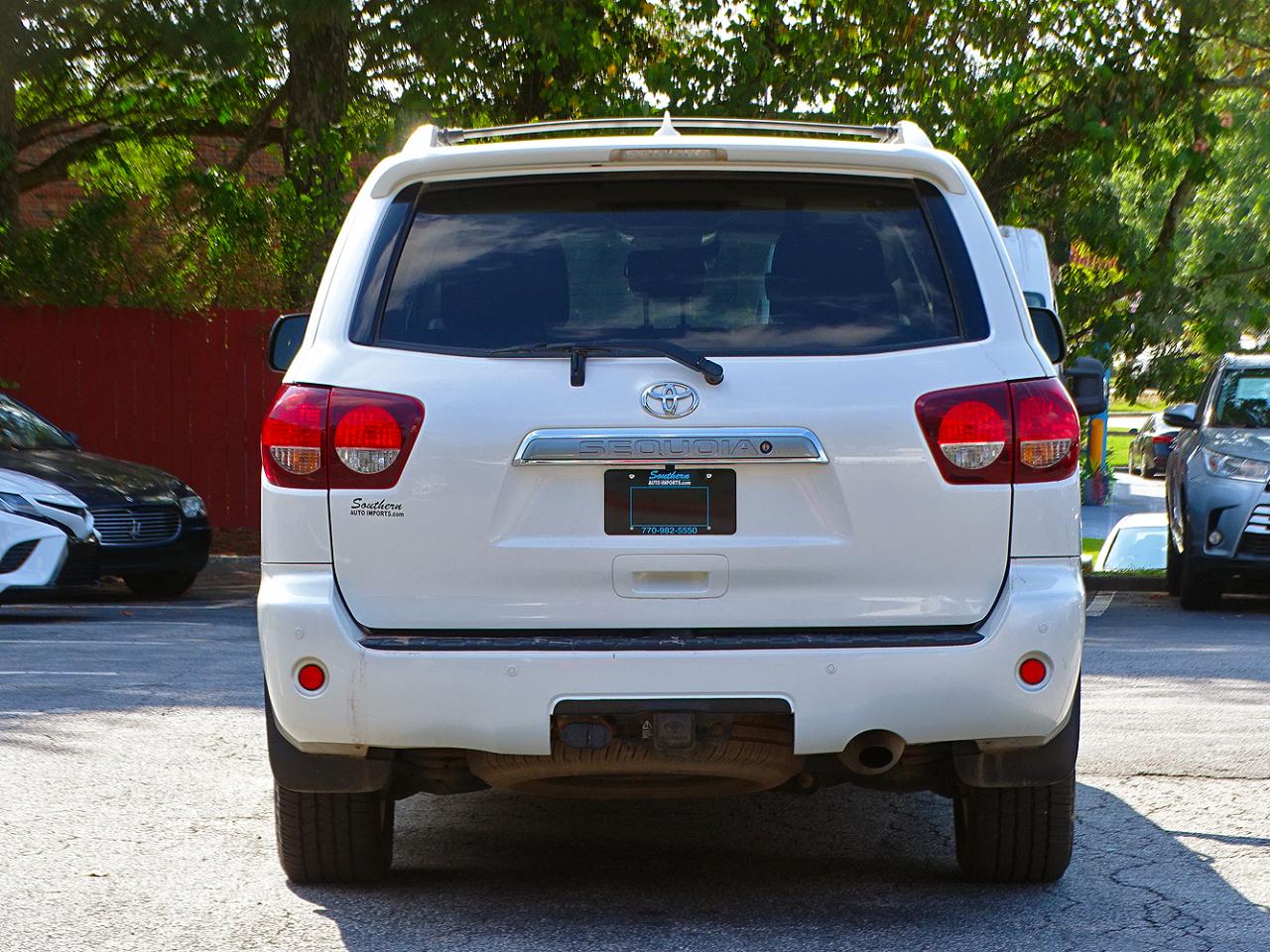 Toyota Sequoia photo 10