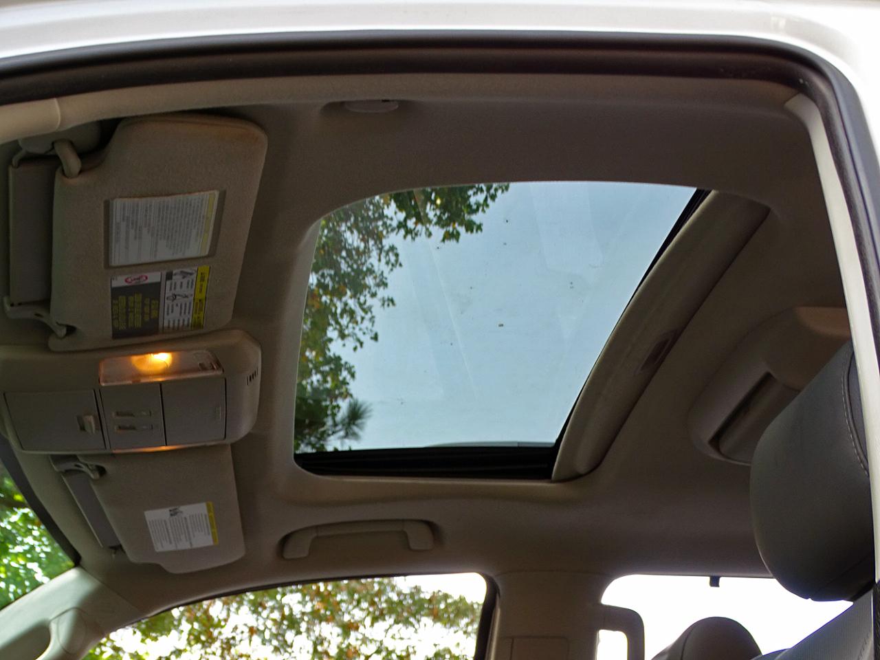 Toyota Sequoia photo 14