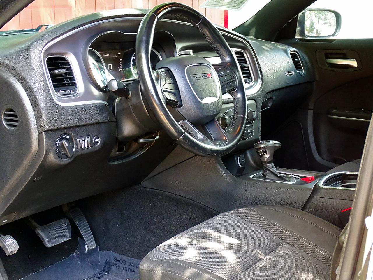 Dodge Charger SXT RWD 2019