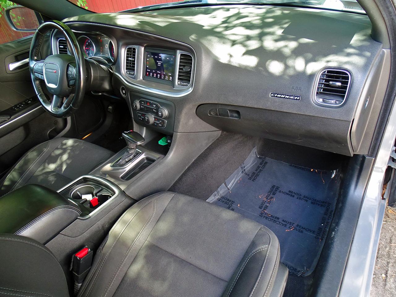 Dodge Charger SXT RWD 2019