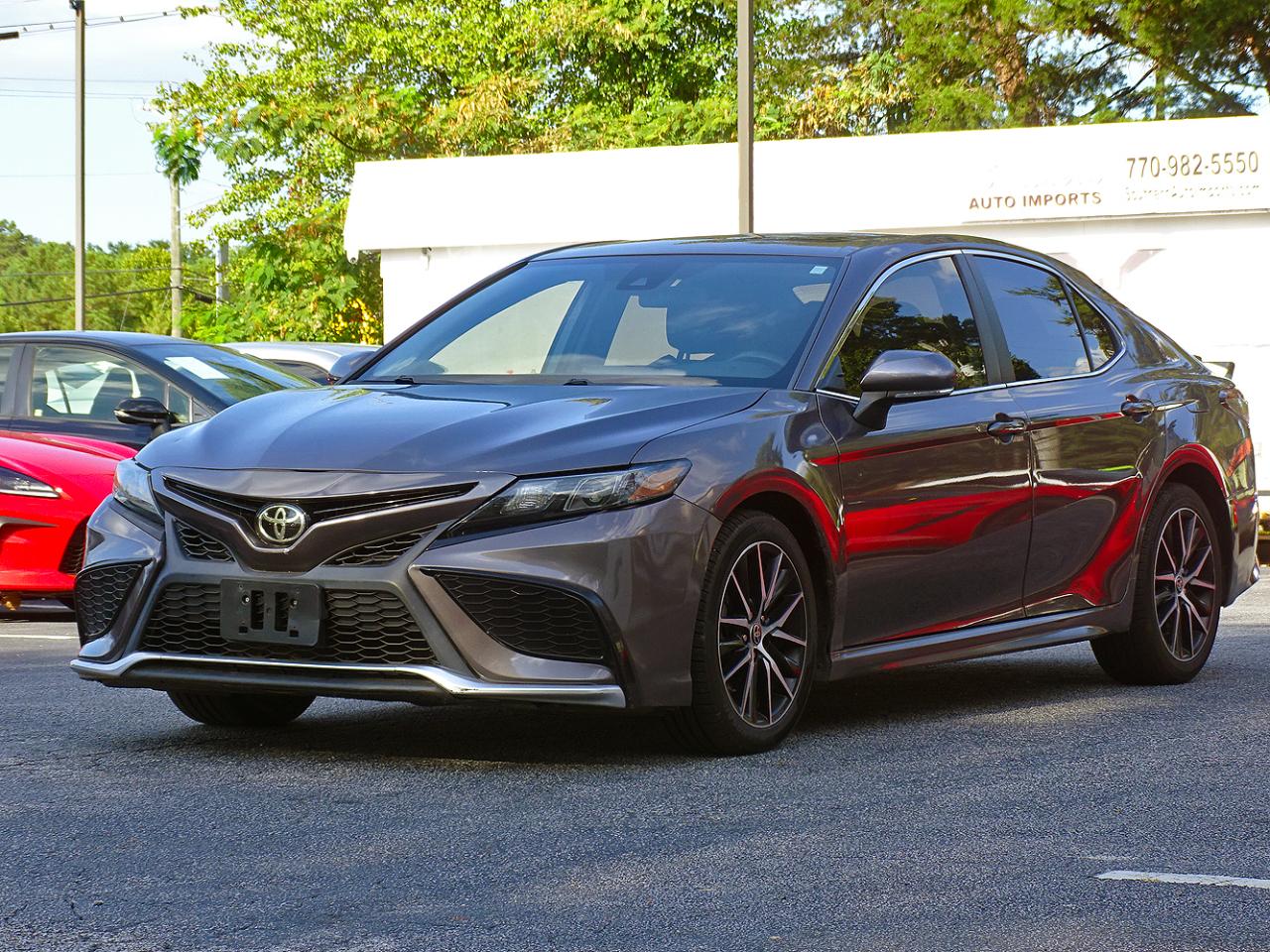 Toyota Camry SE Auto (Natl) 2022