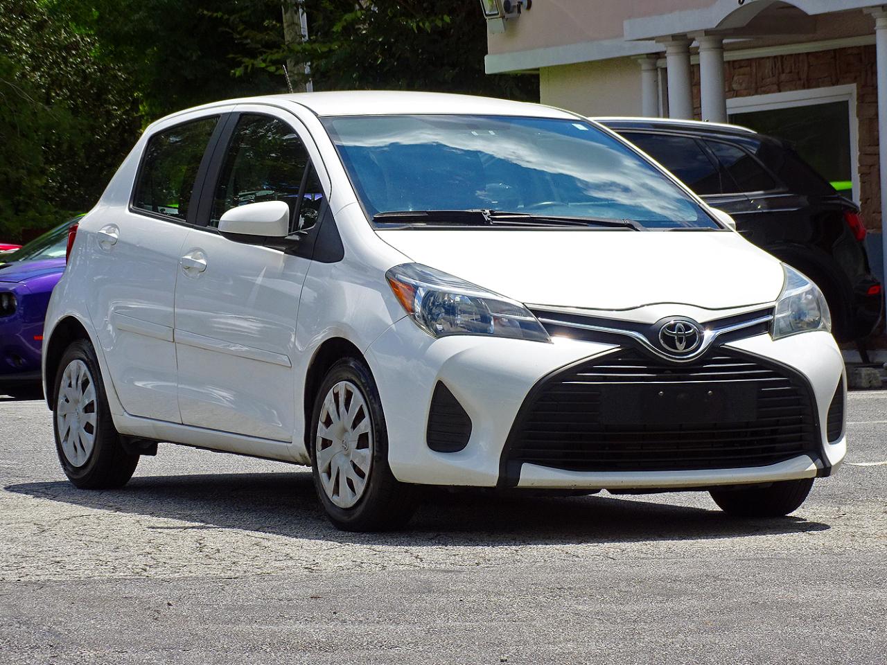 Toyota Yaris 5dr Liftback Auto L (Natl) 2016