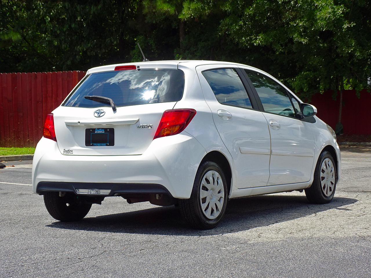 Toyota Yaris 5dr Liftback Auto L (Natl) 2016