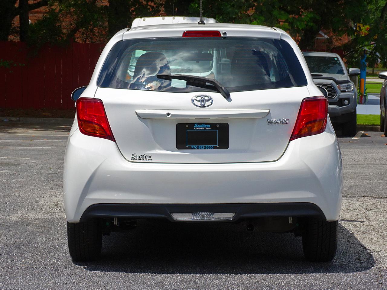 Toyota Yaris 5dr Liftback Auto L (Natl) 2016