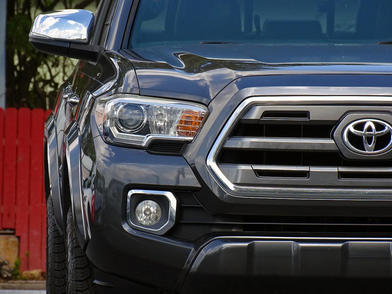 Toyota Tacoma 2WD Double Cab V6 AT Limited (Natl) 2016