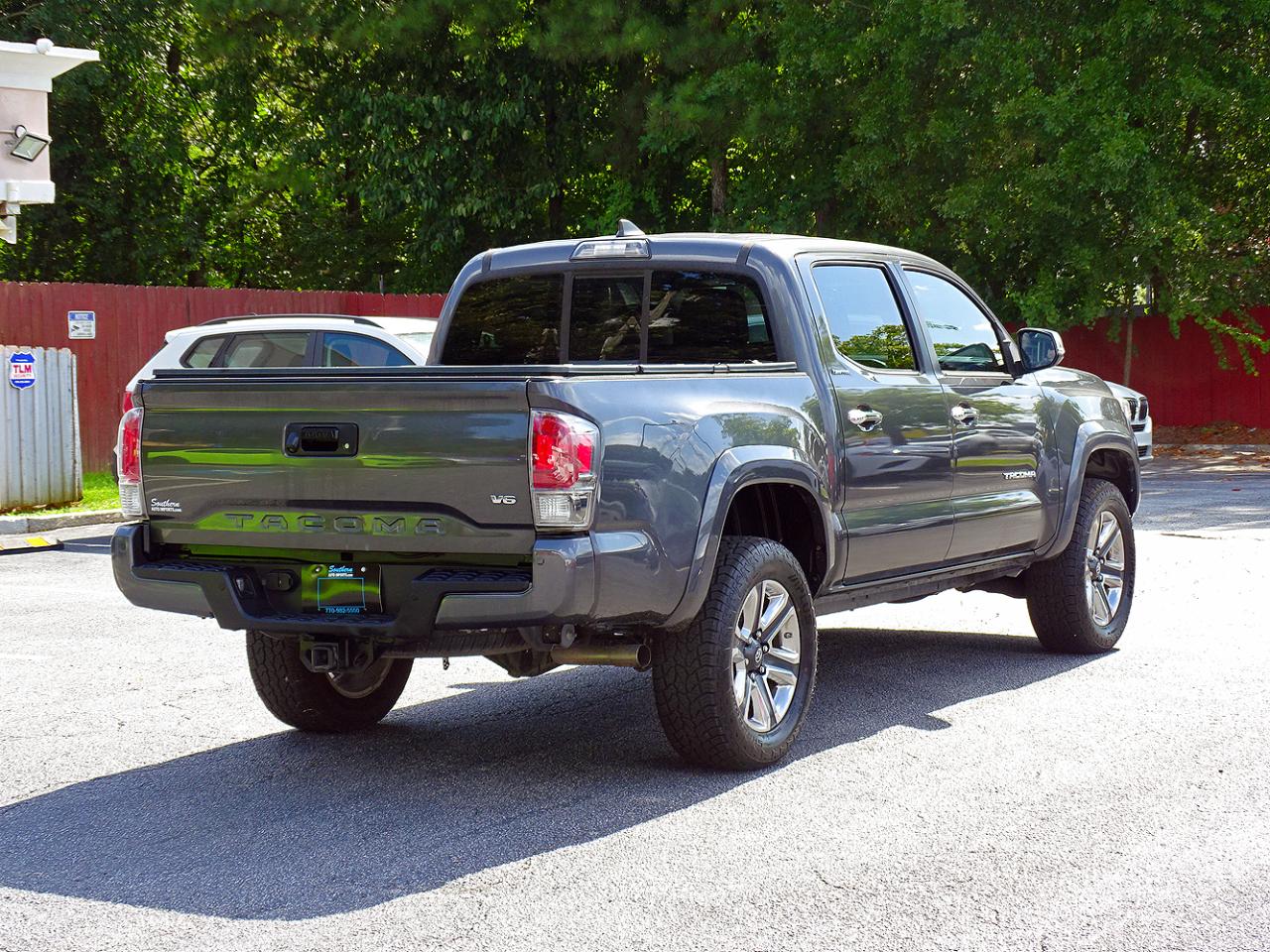 Toyota Tacoma 2WD Double Cab V6 AT Limited (Natl) 2016