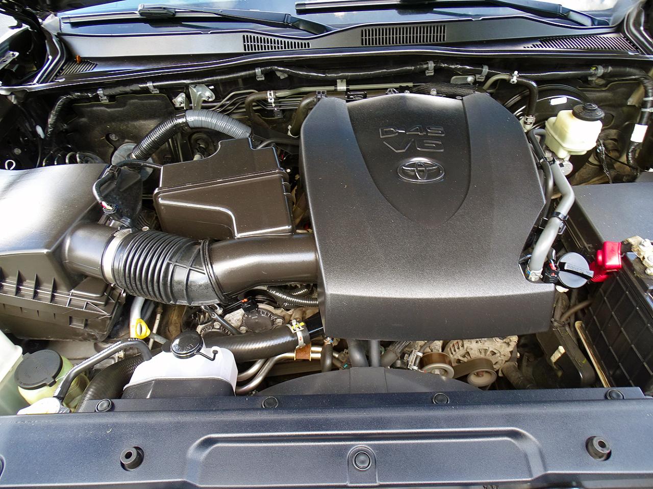 Toyota Tacoma 2WD Double Cab V6 AT Limited (Natl) 2016