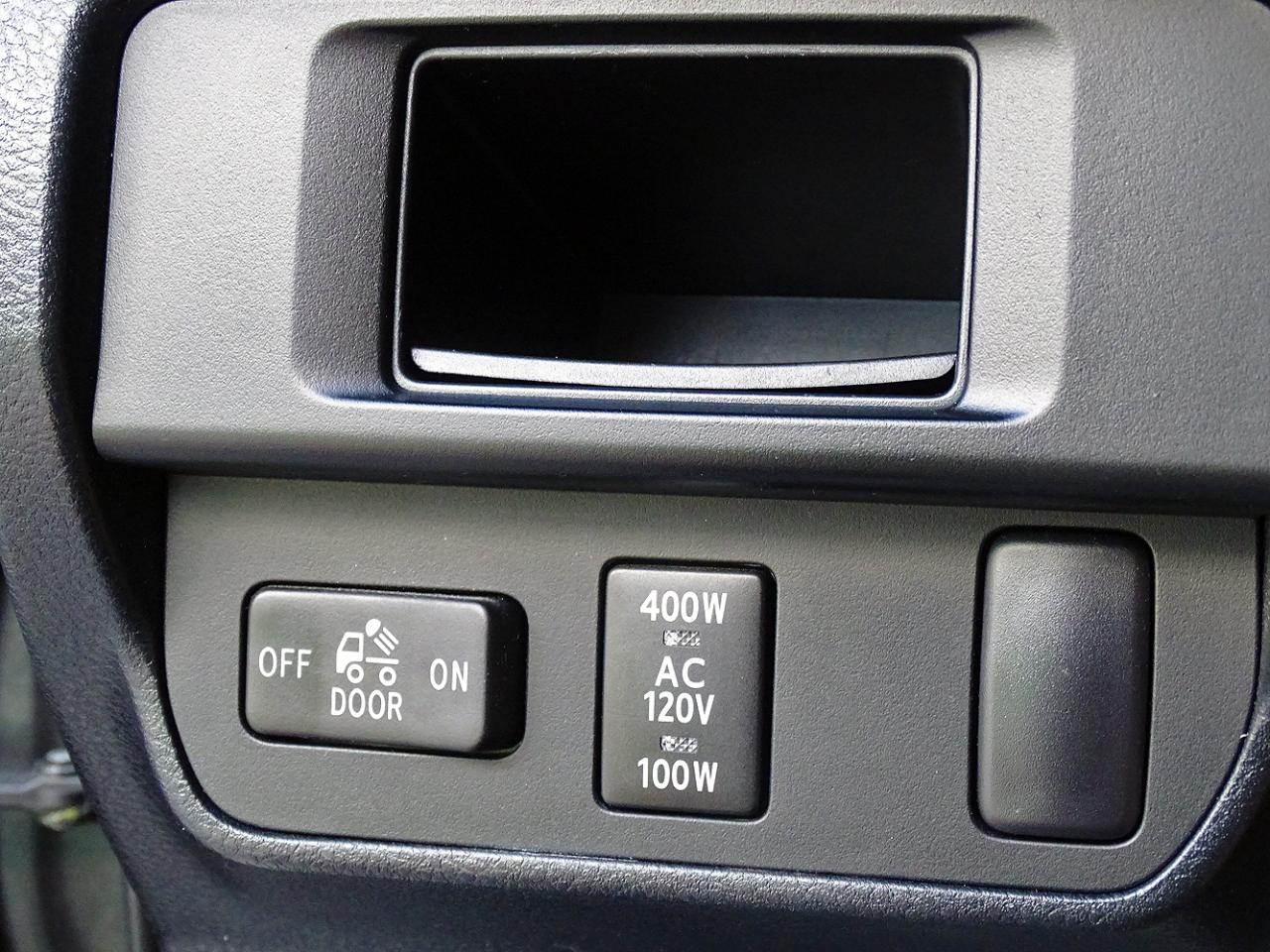 Toyota Tacoma 2WD Double Cab V6 AT Limited (Natl) 2016