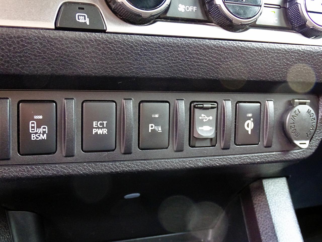 Toyota Tacoma 2WD Double Cab V6 AT Limited (Natl) 2016
