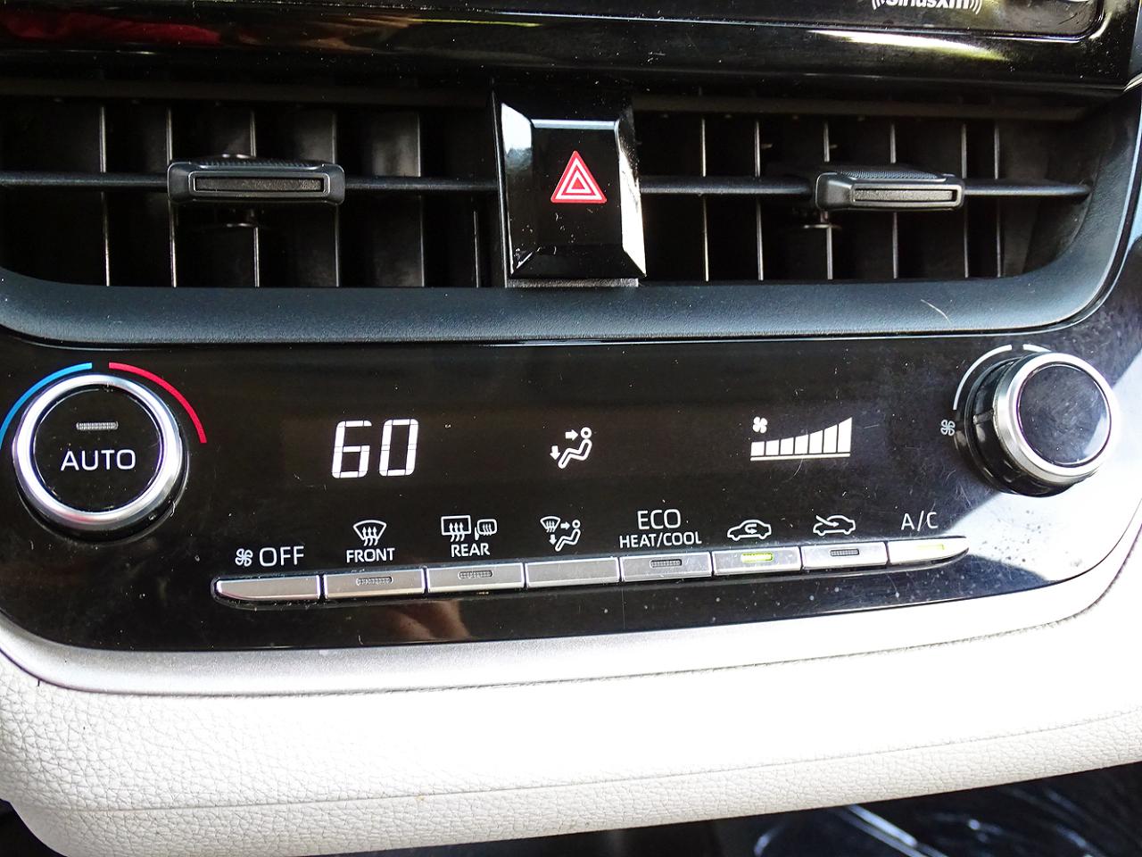 Toyota Corolla LE CVT (Natl) 2021