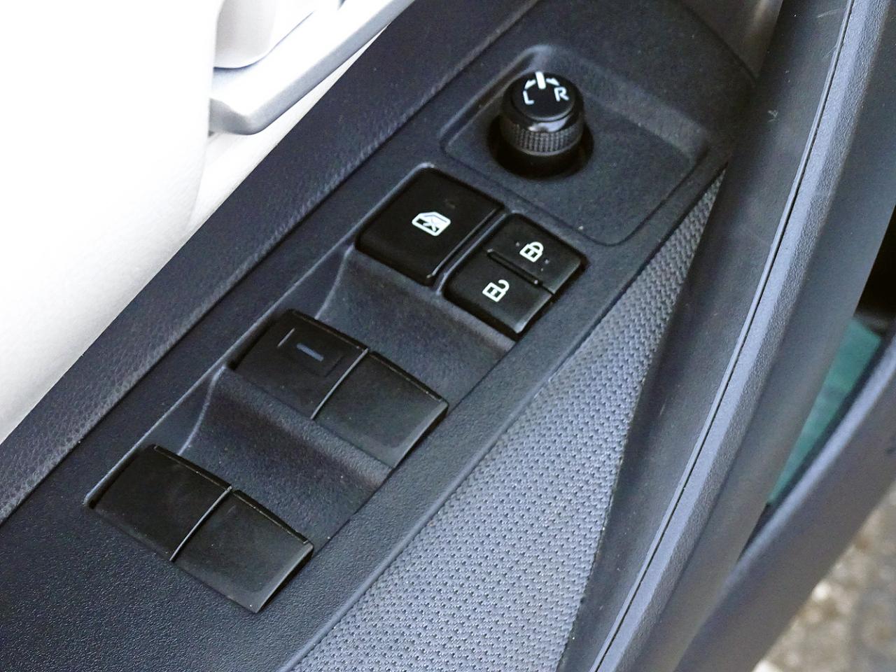 Toyota Corolla LE CVT (Natl) 2021