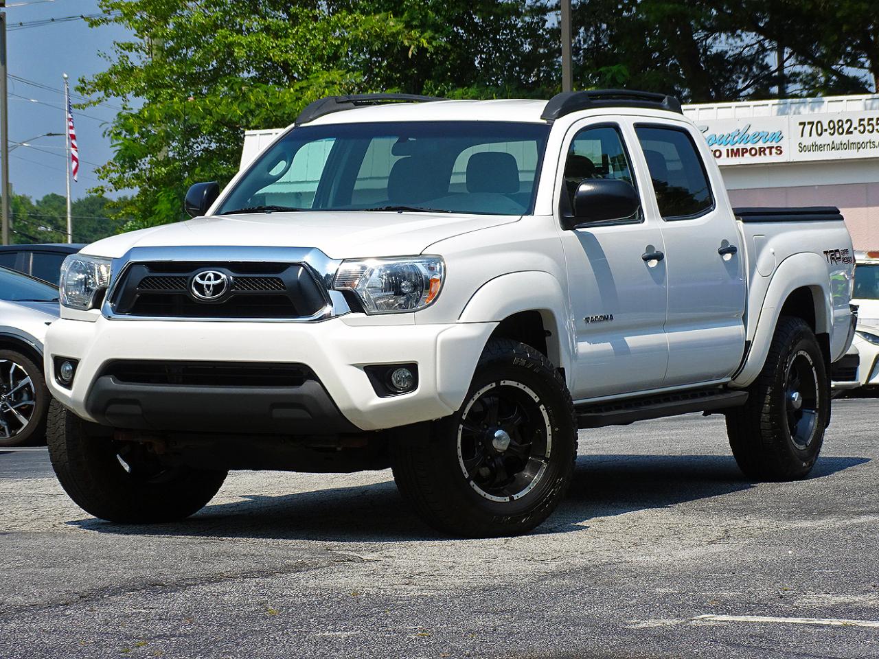 Toyota Tacoma 4WD Double Cab V6 AT TRD Off Road (Natl) 2015