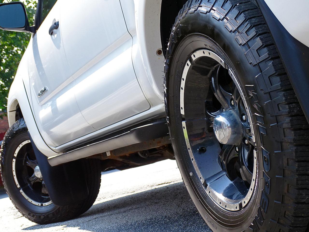 Toyota Tacoma 4WD Double Cab V6 AT TRD Off Road (Natl) 2015