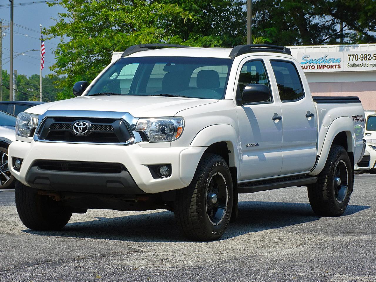 Toyota Tacoma 4WD Double Cab V6 AT TRD Off Road (Natl) 2015