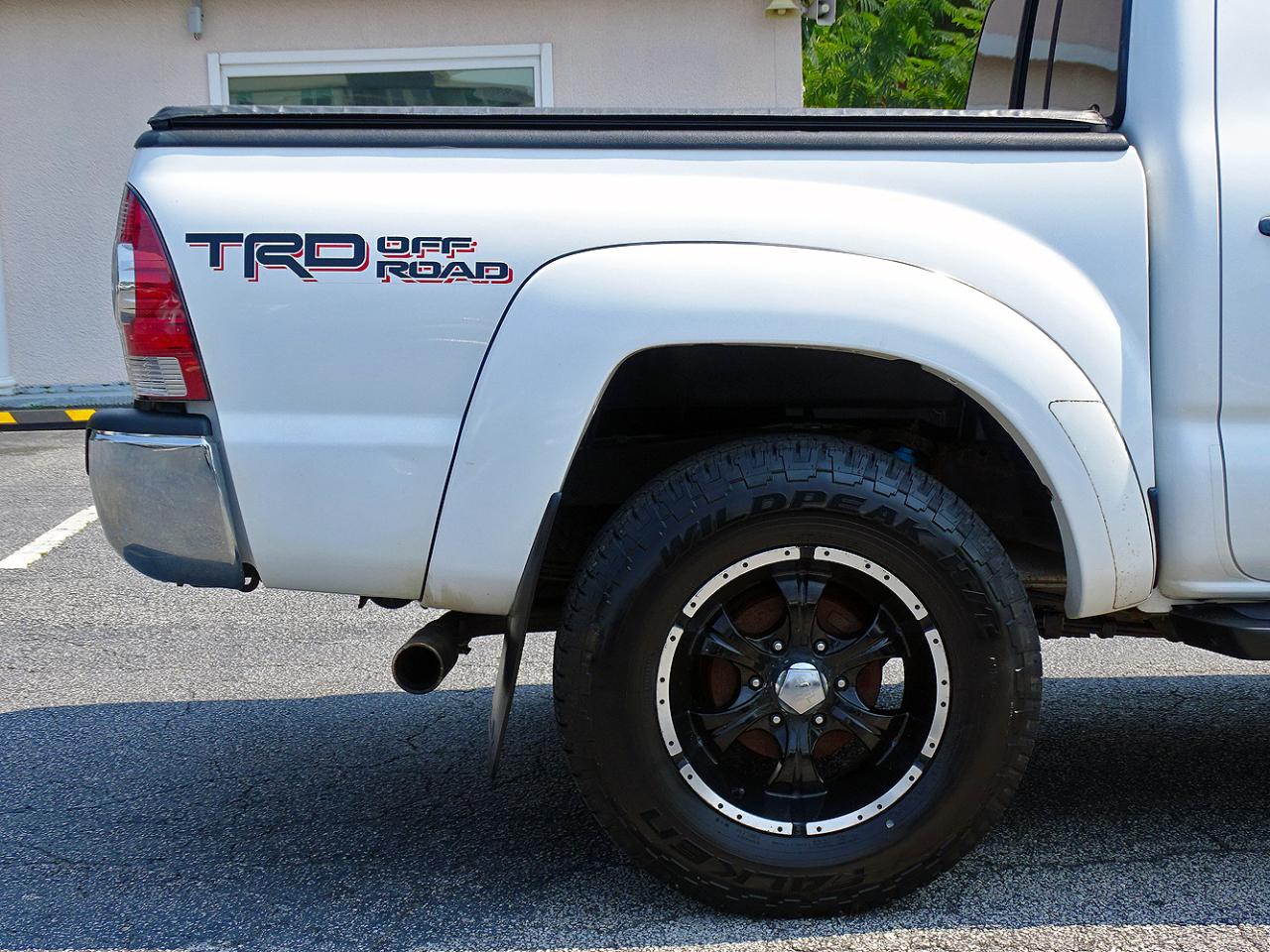 Toyota Tacoma 4WD Double Cab V6 AT TRD Off Road (Natl) 2015