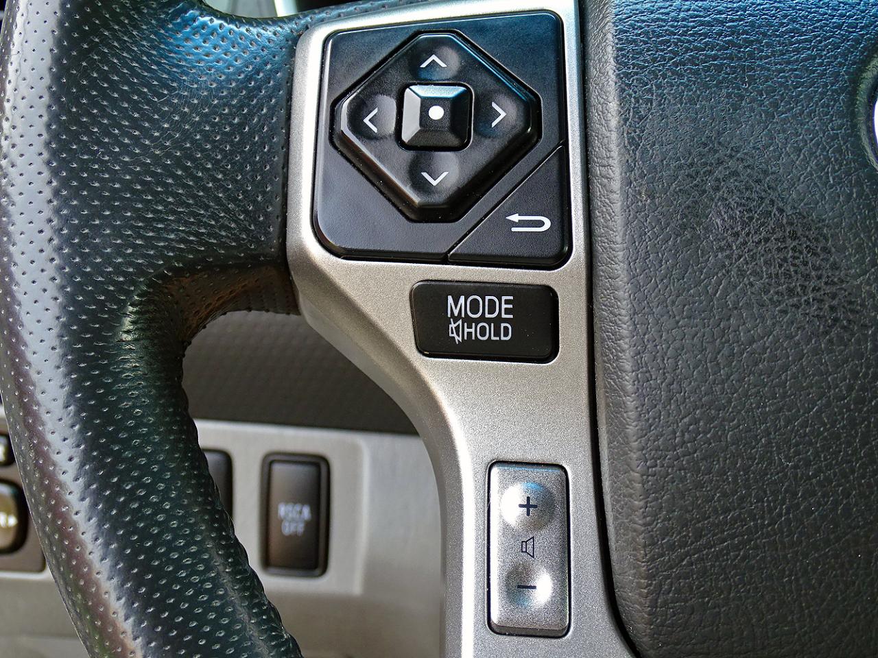Toyota Tacoma 4WD Double Cab V6 AT TRD Off Road (Natl) 2015