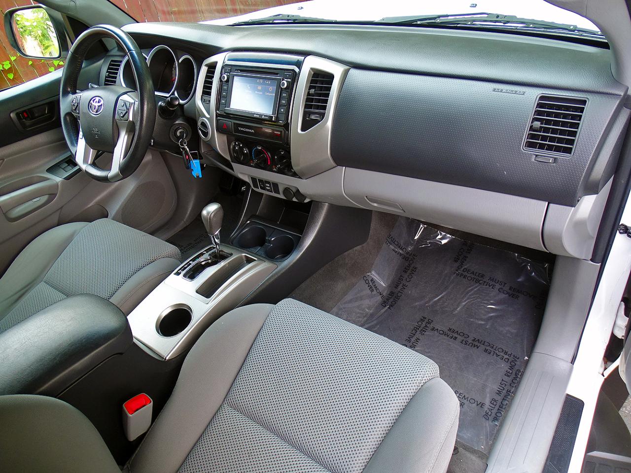Toyota Tacoma 4WD Double Cab V6 AT TRD Off Road (Natl) 2015