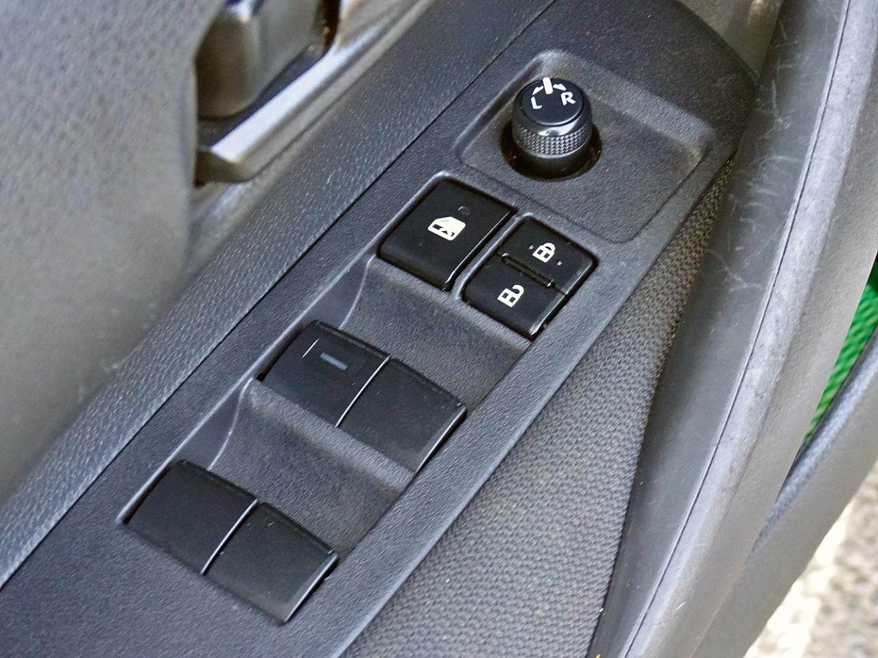 Toyota Corolla photo 19